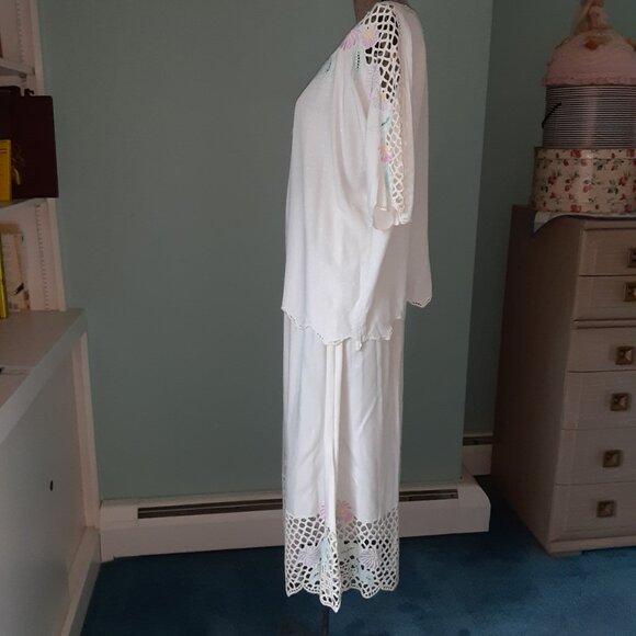 VINTAGE 1970'S BALI EMERALD 100% RAYON SKIRT & BLOUSE BOHO CREAM OPEN CUT WORK - Picture 7 of 9